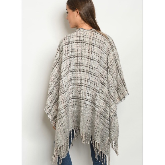 🌻The Amelia Shawl/Cape Wrap🌻 - Picture 2 of 3